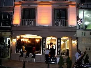 Salinas Hotel Istanboel