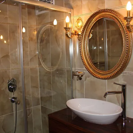 Salinas Hotel Istanbul